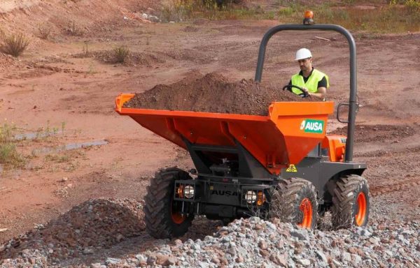 Détail dumper articulé Ausa d350